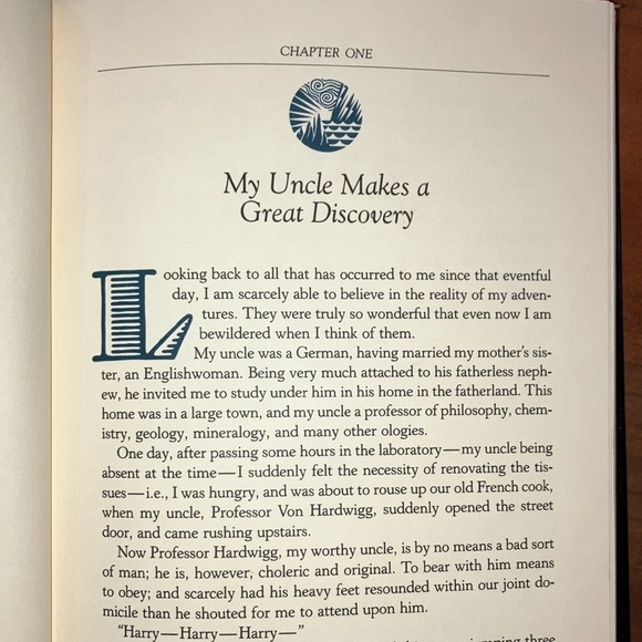 Book: A Journey to the Center of the Earth by Jules Verne - Picture 7 of 16